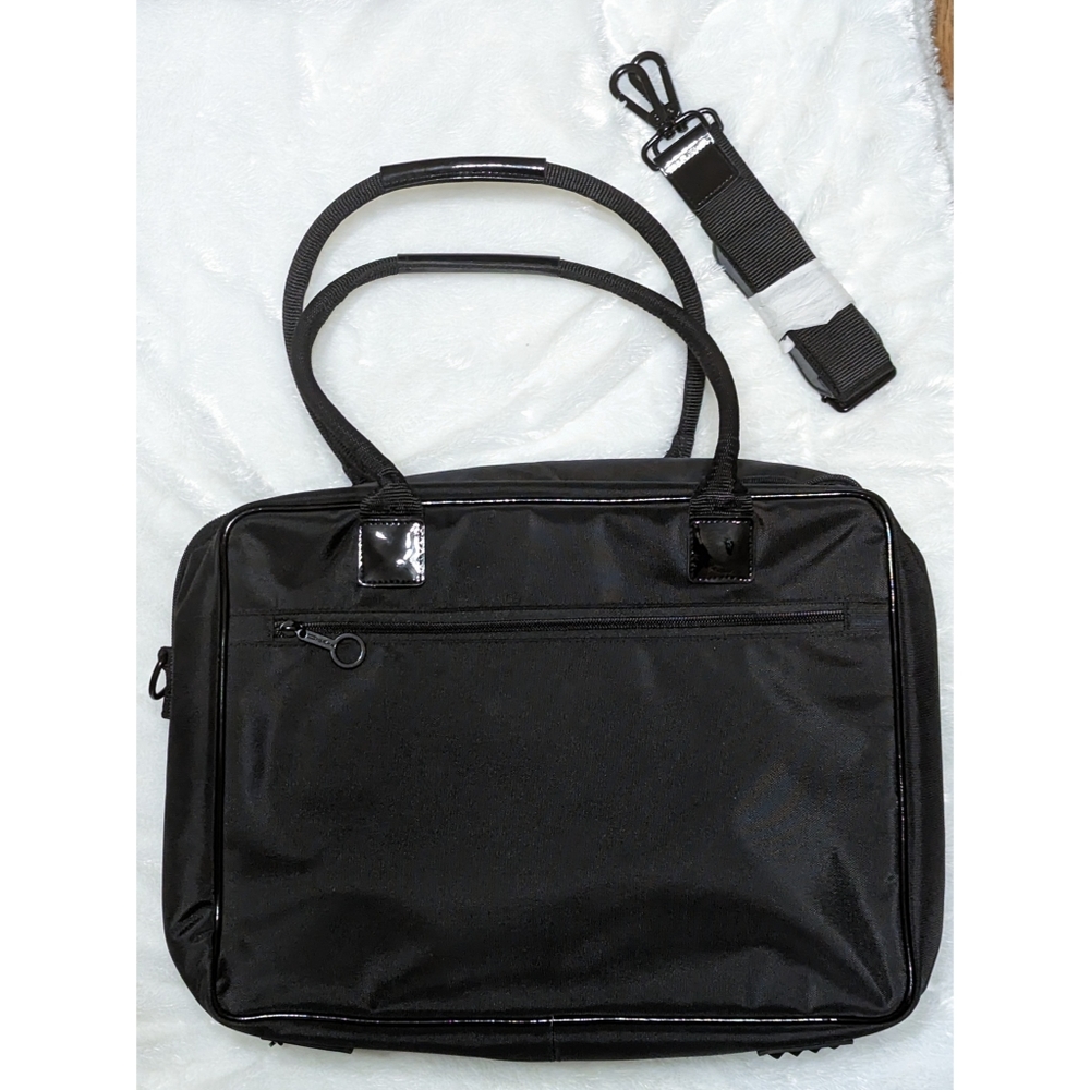 MAC Travel Case NWOT